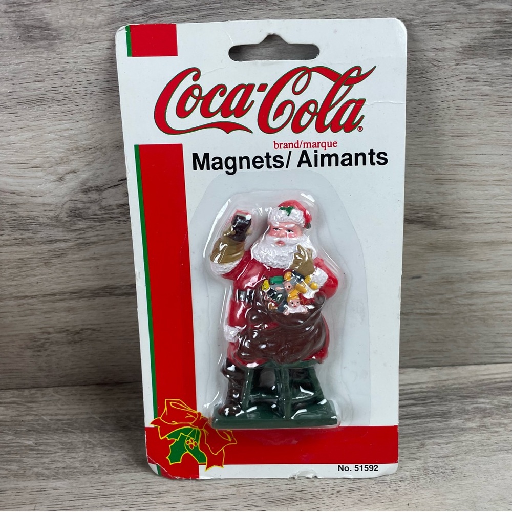 Vintage 1997 Coca-Cola Santa Claus Magnet #51592 NEW 2" x 3.25"